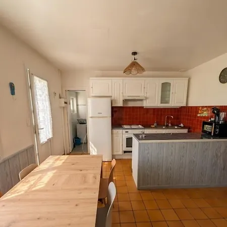 Bright House With Terrace In La Terriere *